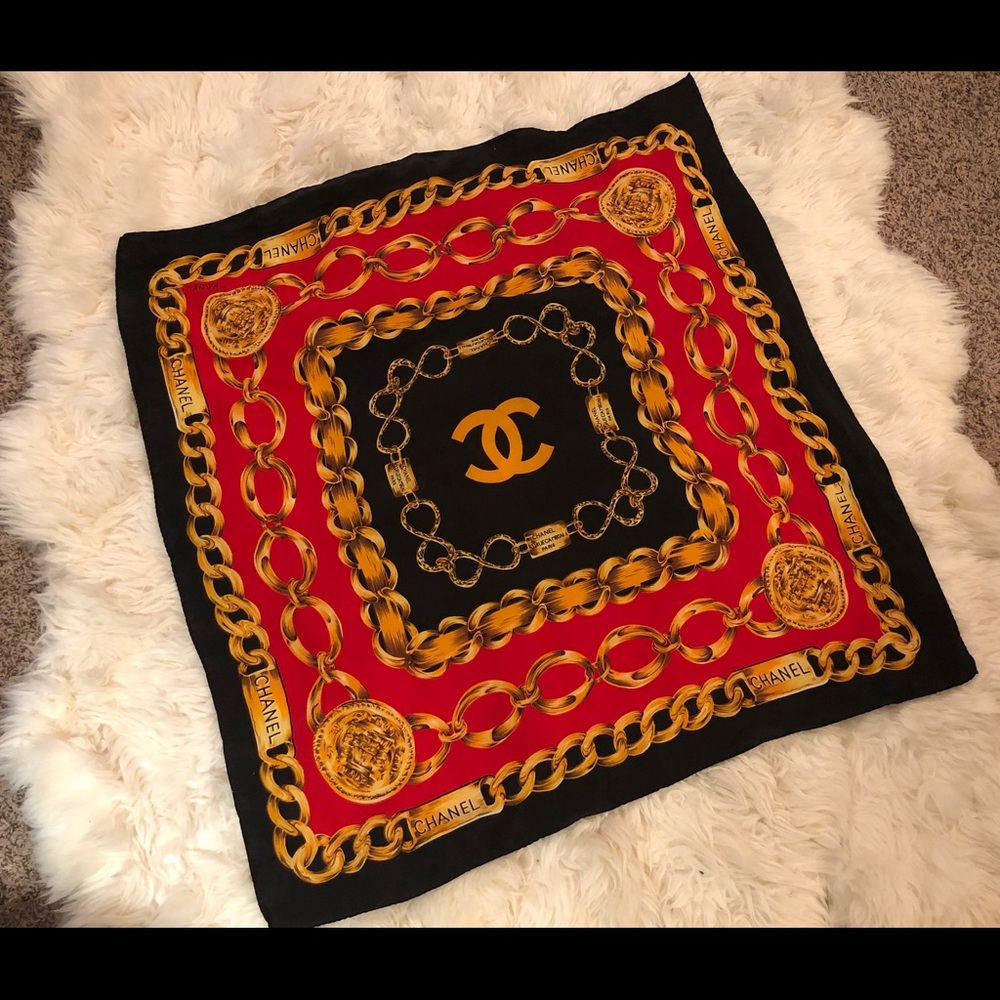 Chanel Box Chain Silk Red Black Scarf